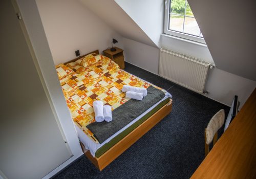 Panzió francia ágyas